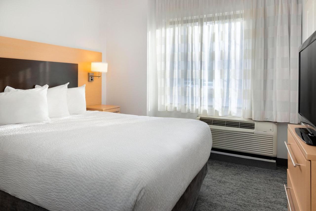 Towneplace Suites By Marriott York Esterno foto