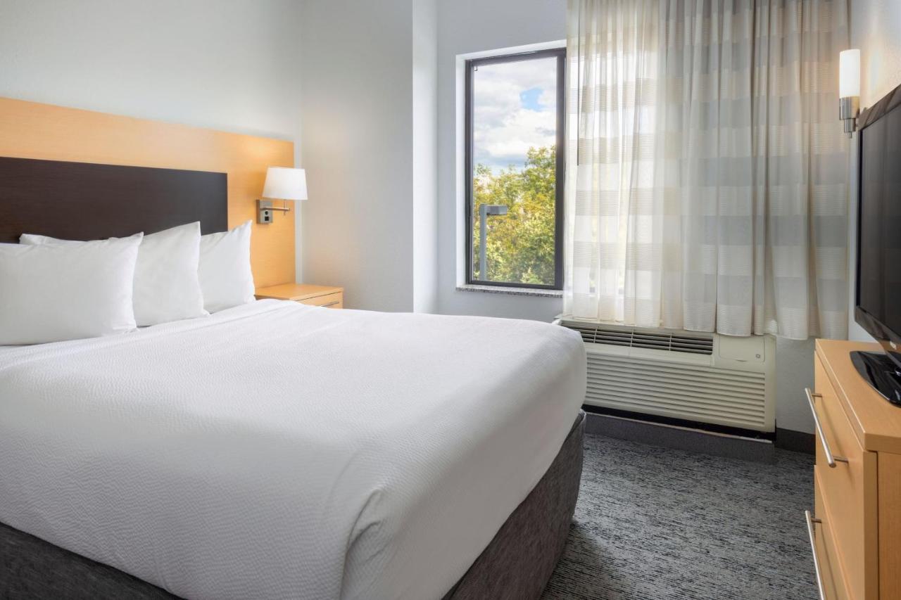 Towneplace Suites By Marriott York Esterno foto