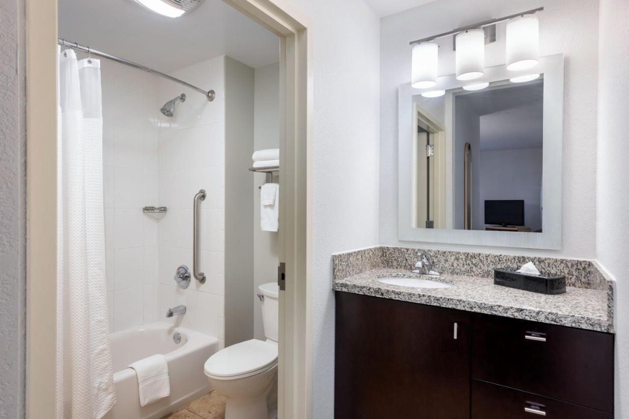 Towneplace Suites By Marriott York Esterno foto